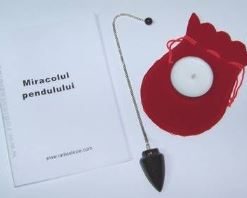 Pendul din aventurin pe lantisor argintiu - model unicat!